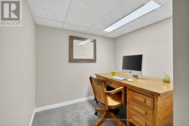 28912444/11-willeth-avenue/city-viewskylinefisher-heightsparkwood-hills/ottawa/ontario/K2E5C2_39