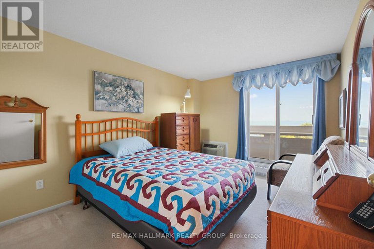 28749061/602-1081-ambleside-drive/woodroffe/ottawa/ontario/K2B8C8_17