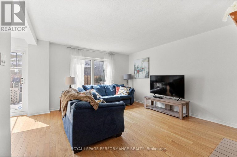 28907126/2768-wyldewood-street/emerald-woodssawmill-creek/ottawa/ontario/K1T2S4_14