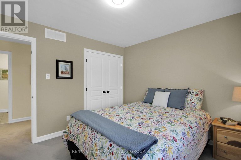 28613594/30-oakbriar-crescent/stonebridge/ottawa/ontario/K2J5G1_27