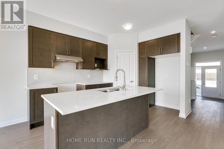 29524241/208-elsie-macgill-walk/morgans-grantsouth-march/ottawa/ontario/K2W0L5_9