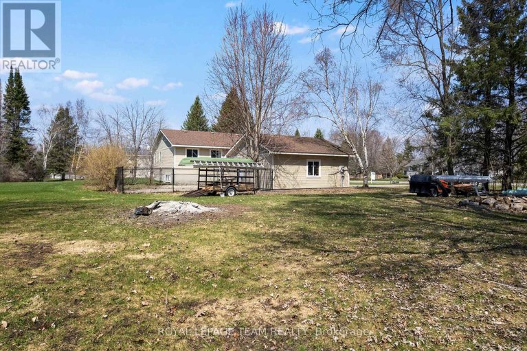 29655712/18-harmony-way/north-grenville-twp-kemptville-south/north-grenville/ontario/K0G1J0_43