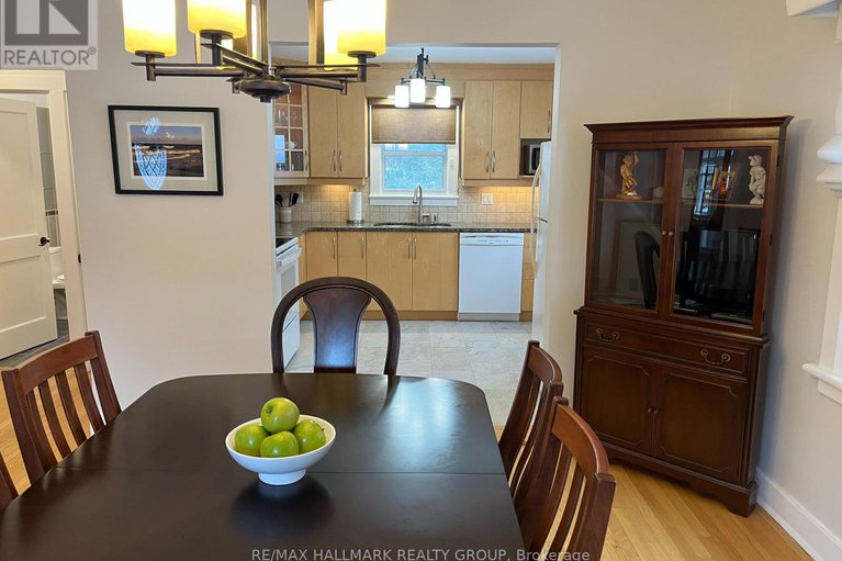 29213611/841-dundee-avenue/queensway-terrace-north/ottawa/ontario/K2B5S8_10