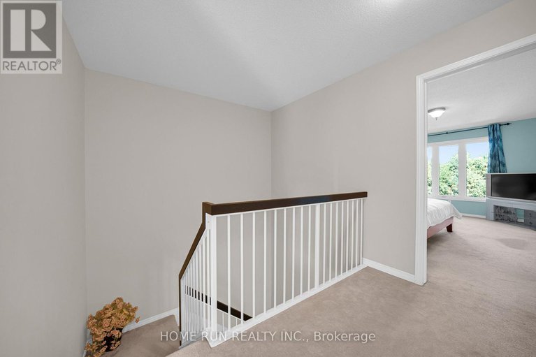 28879109/1629-henri-lauzon-street/chapel-hill/ottawa/ontario/K1C7R7_14
