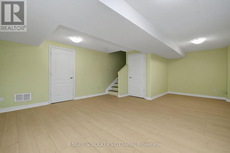 28399341/305-lamarche-avenue/orleans-village/ottawa/ontario/K1C1T1_26