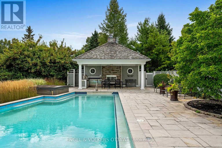 28867627/6029-rideau-valley-drive-n/manotick-south-to-roger-stevens/ottawa/ontario/K4M1B3_41