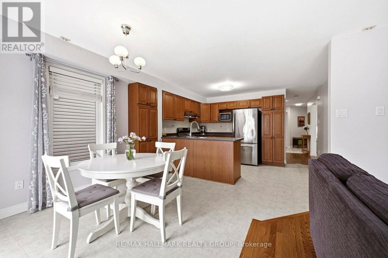 29564605/92a-upney-drive/longfields/ottawa/ontario/K2J5H3_18