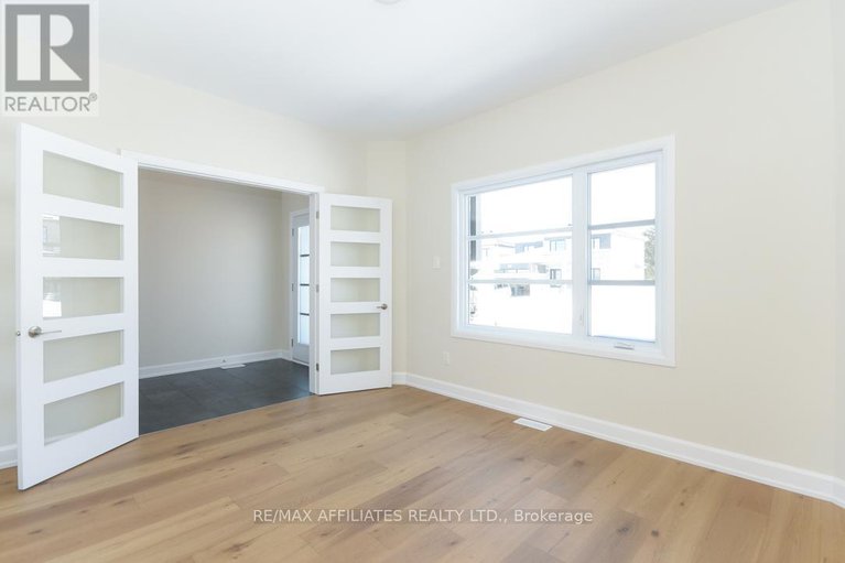 28936750/1060-chablis-crescent/embrun/russell/ontario/K0A1W0_3