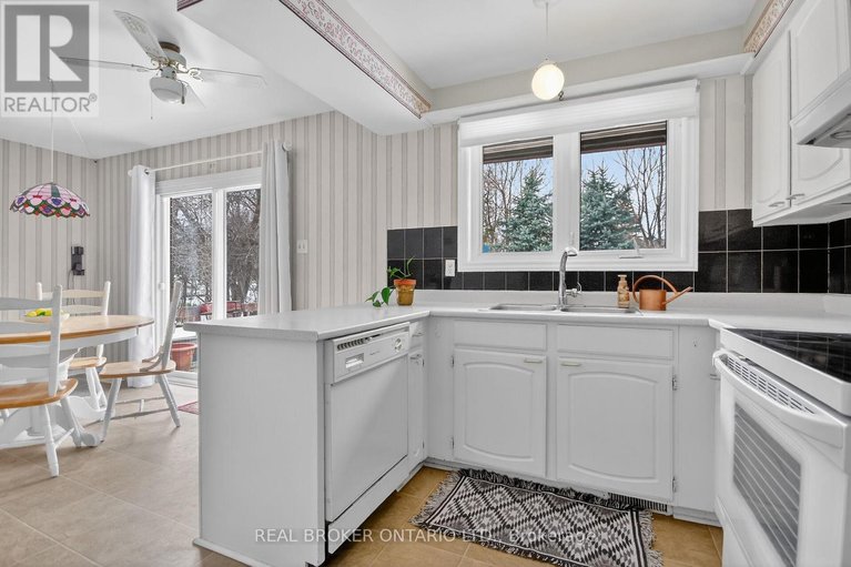 29571953/10-amundsen-crescent/katimavik/ottawa/ontario/K2L1A7_11