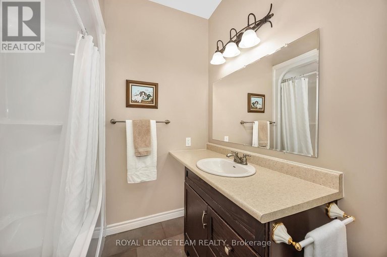 29656052/2-westerra-way/kemptville/north-grenville/ontario/K0G1J0_20