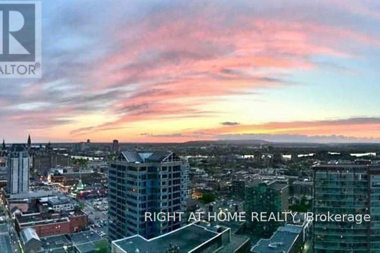 28398323/2802-242-rideau-street/sandy-hill/ottawa/ontario/K1N0B7_18