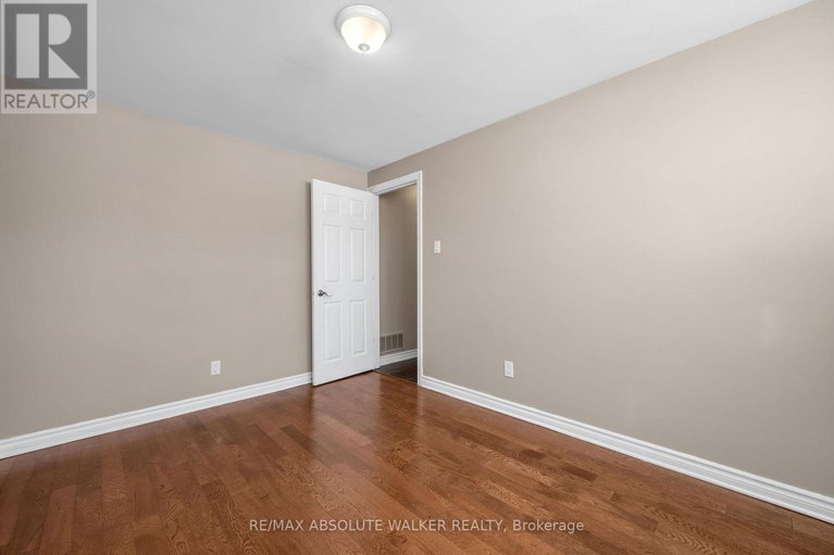 29366439/1095-morin-road/cumberland-estates/ottawa/ontario/K4C1A5_22