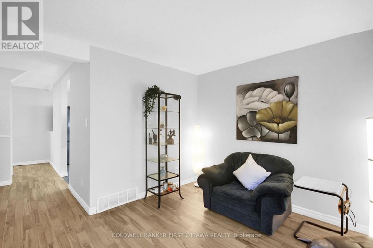 28965377/28-1466-foxwell-street-n/pineview/ottawa/ontario/K1B5J4_12