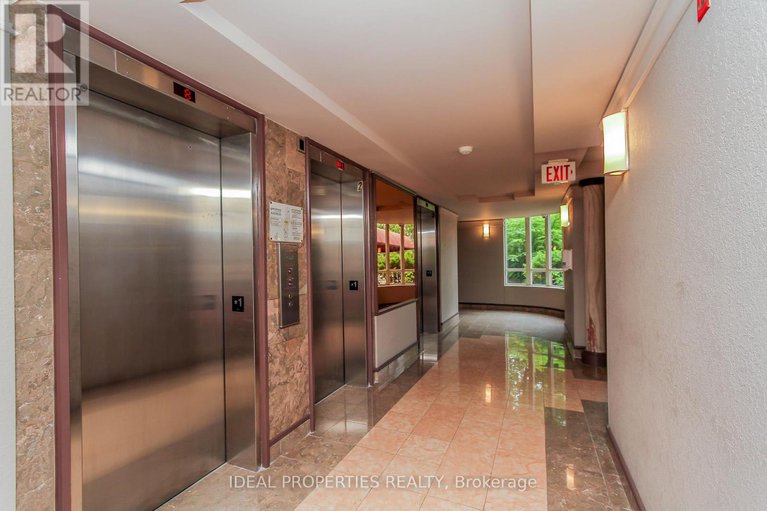 28573644/809-100-grant-carman-drive/borden-farmstewart-farmcarleton-heightsparkwood-hills/ottawa/ontario/K2E8B8_7