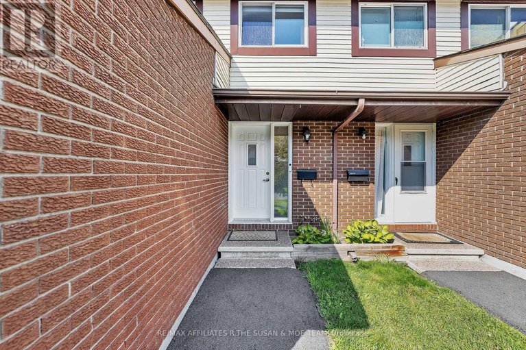 28555719/46-stokes-crescent/glencairnhazeldean/ottawa/ontario/K2L2Z4_4