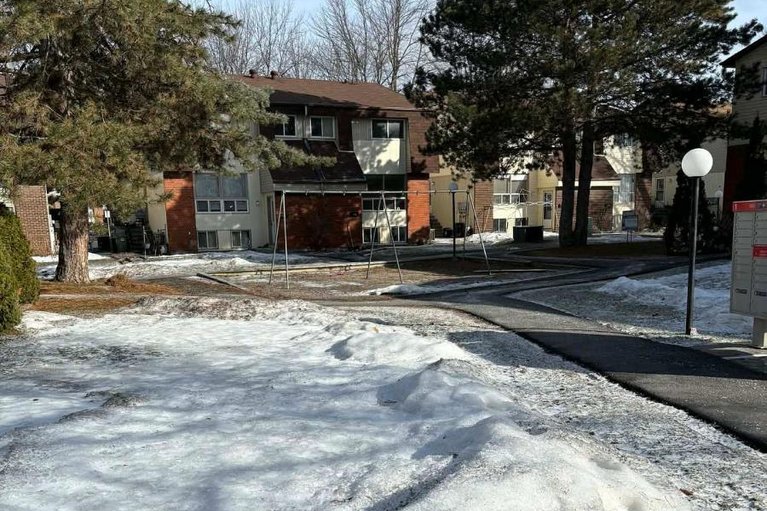 29482640/78-5d-sonnet-crescent/westcliffe-estates/ottawa/ontario/K2H8W8_18