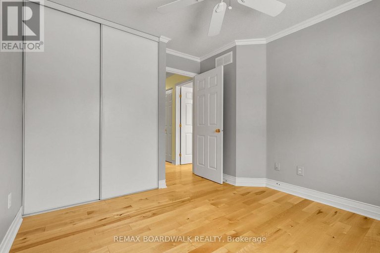 29251894/42-college-circle/castle-heights/ottawa/ontario/K1K4R8_32