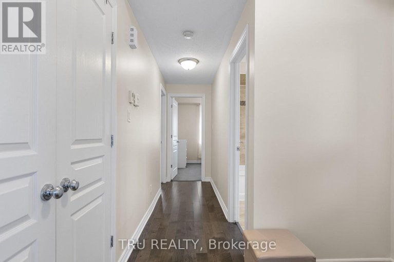 29528254/28-tadley-private/longfields/ottawa/ontario/K2J2T3_23