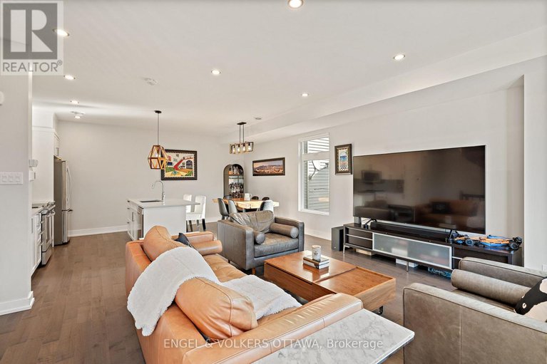 28986128/68-jolliet-avenue/vanier/ottawa/ontario/K1L5H2_12
