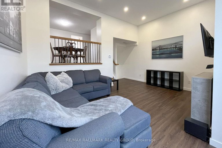 29093842/11-94-esterlawn-private/mckellar-heightsglabar-park/ottawa/ontario/K2A4C1_17