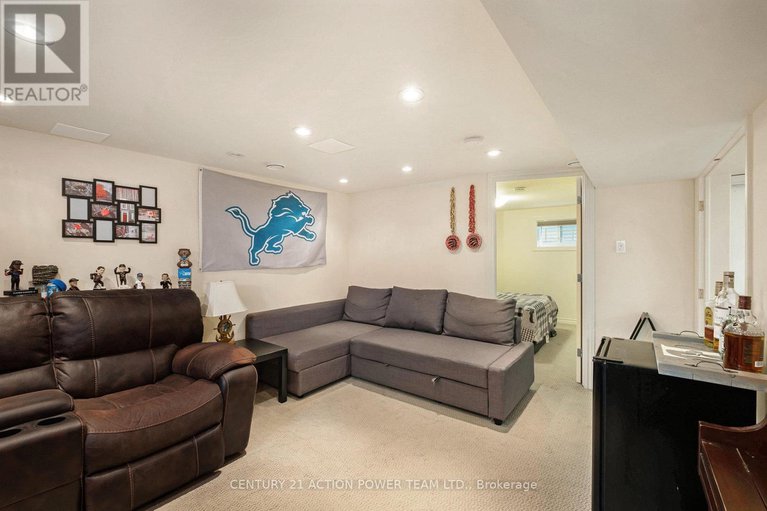 28638635/1318-brookline-avenue/ellwood/ottawa/ontario/K1V6S3_22