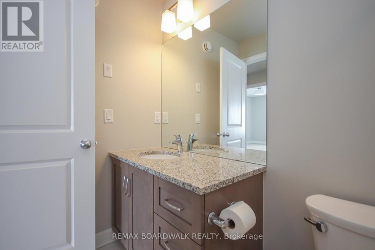 29643947/74-michael-stoqua-street/cfb-rockcliffe-and-area/ottawa/ontario/K1K5A2_25