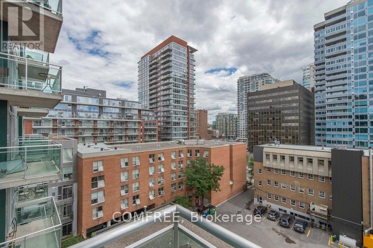 29146987/709-134-york-street/lower-townbyward-market/ottawa/ontario/K1N1K8_21