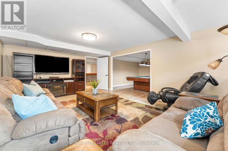 28985818/14-panandrick-view-drive/rural-kanata-central/ottawa/ontario/K2W1A5_33