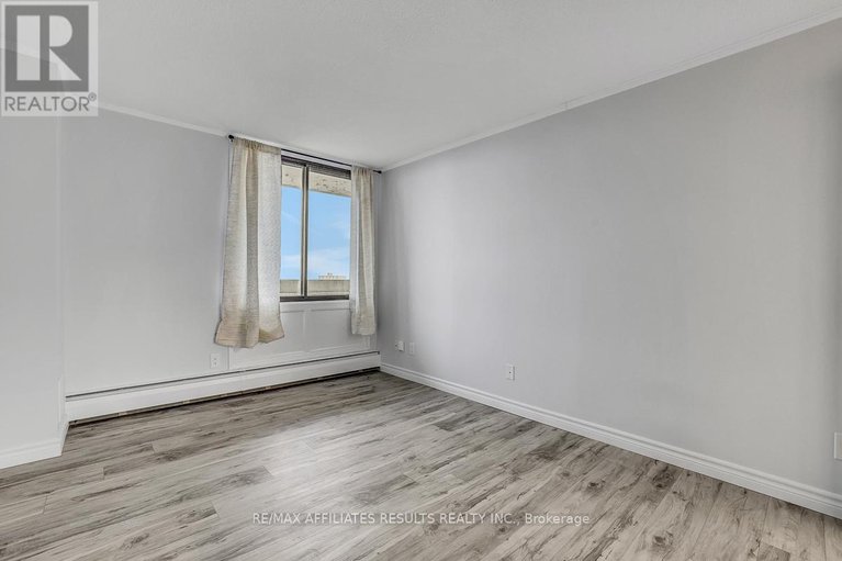 29621627/1609-415-greenview-avenue/britannia/ottawa/ontario/K2B8G5_24