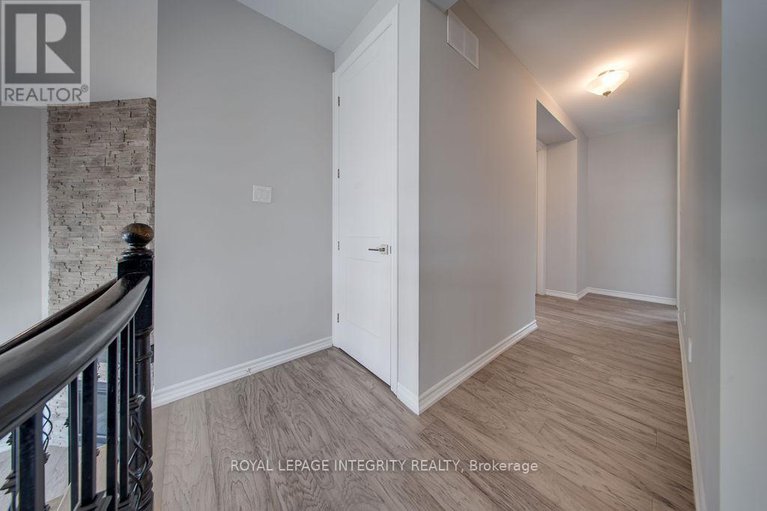 28613041/405-aphelion-crescent/half-moon-bay/ottawa/ontario/K2J6N6_27