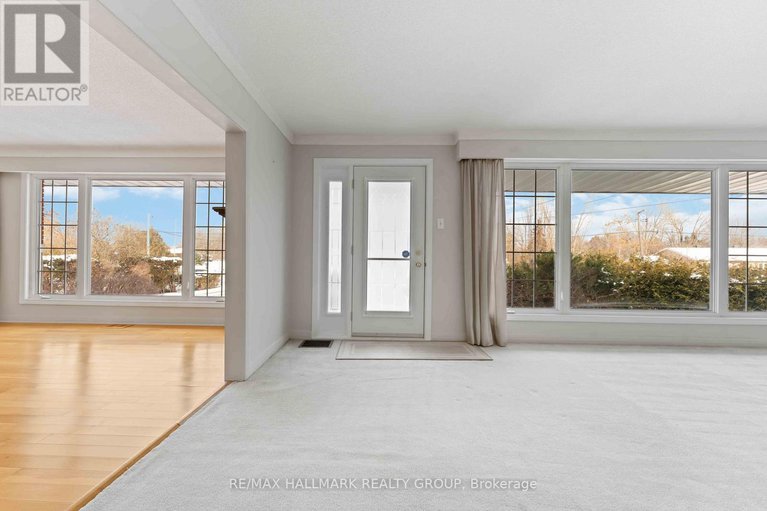 29170356/3654-navan-road/mer-bleuebradley-estatesanderson-park/ottawa/ontario/K4B1H9_3