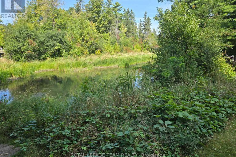 28847636/2828-con10-n/pakenham/mississippi-mills/ontario/K0A2X0_6