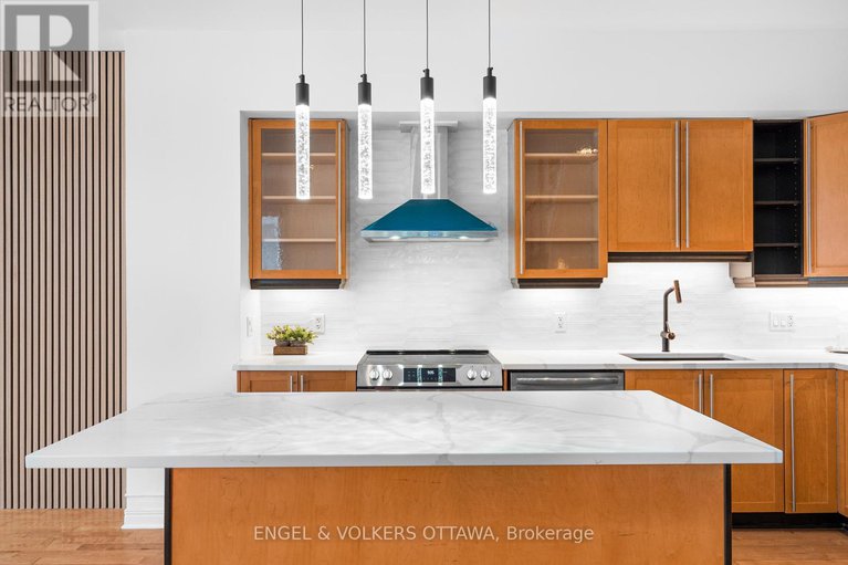 29344132/318-parkin-circle/blossom-parkkemp-parkfindlay-creek/ottawa/ontario/K1T4G6_12