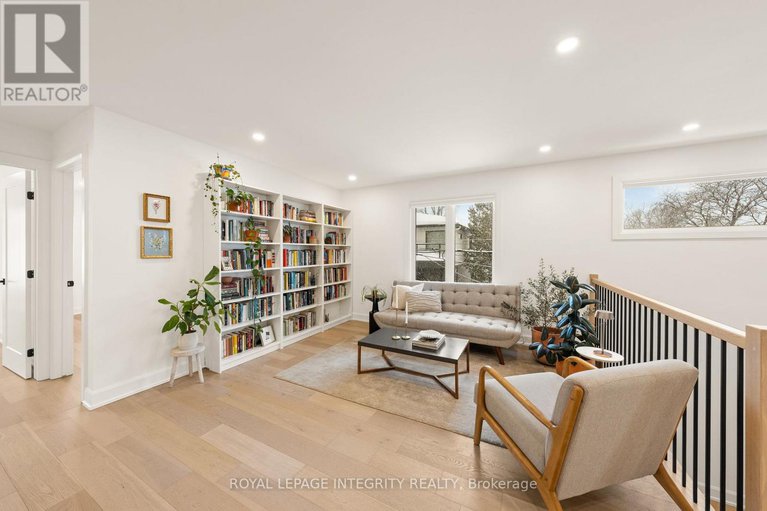 29407569/276-clare-street/westborohampton-park/ottawa/ontario/K1Z7E3_18