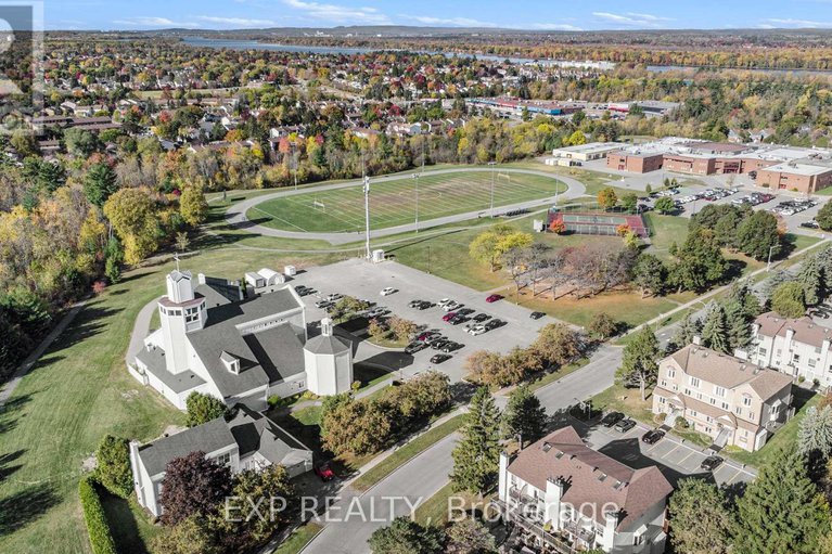 28999305/205-100-montblanc-private/convent-glen-north/ottawa/ontario/K1C0B2_27