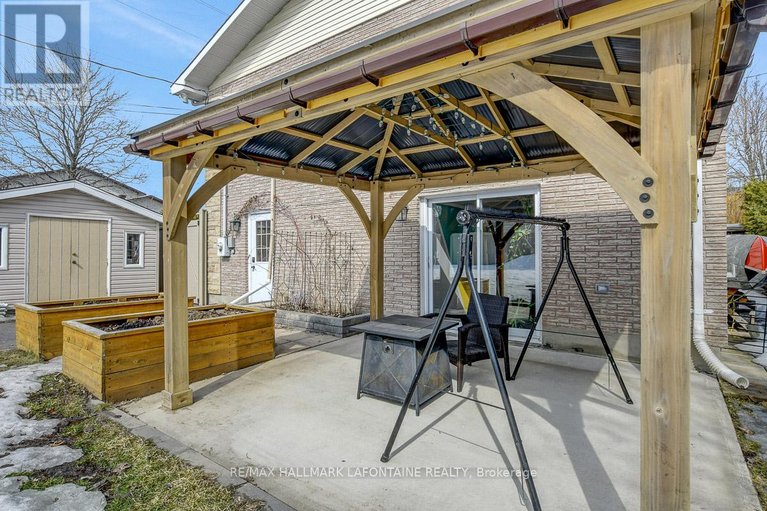 29541389/1255-laurier-street/town-of-rockland/clarence-rockland/ontario/K4K1C4_38