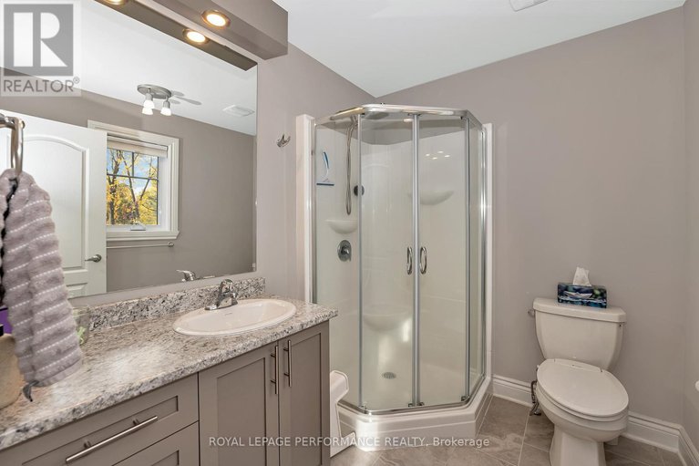 29145969/129-dion-avenue/town-of-rockland/clarence-rockland/ontario/K4K0M2_18