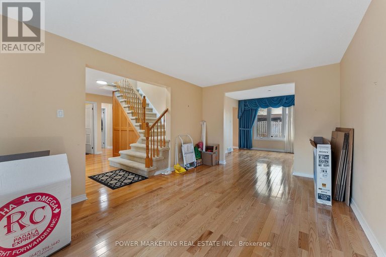 28633301/1060-grenon-avenue/fairfield-heights/ottawa/ontario/K2B8N1_8