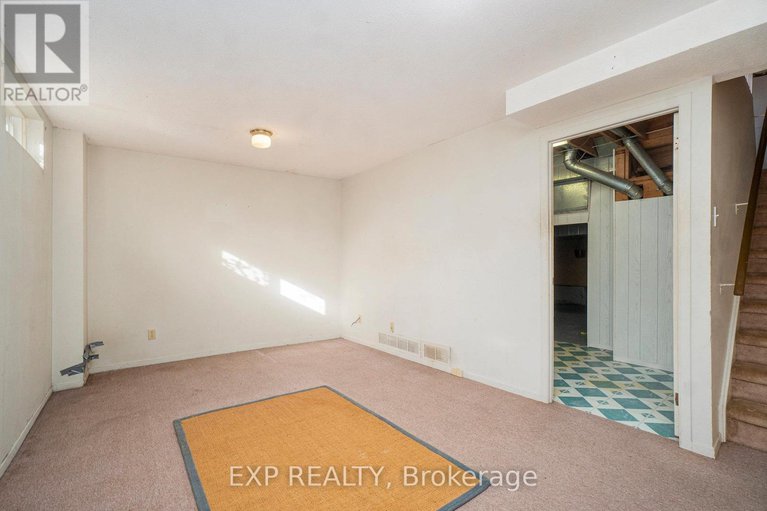 28974876/c-1699c-lamoureux-drive/queenswood-heights-south/ottawa/ontario/K1E2N3_19
