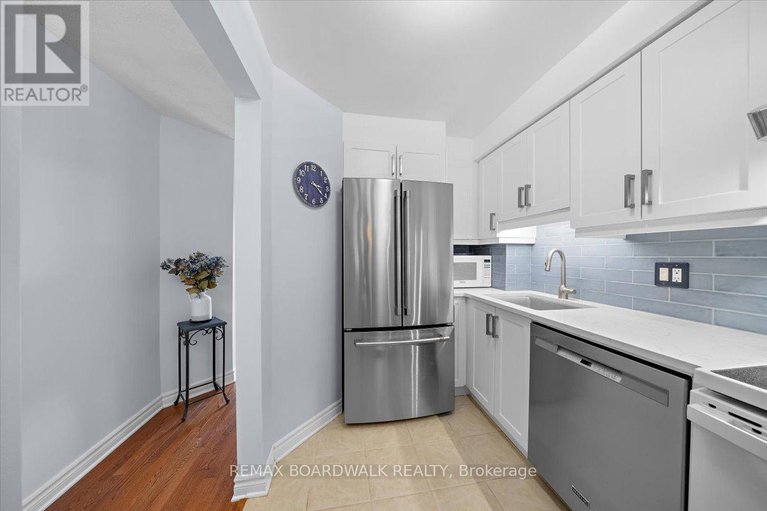 29344607/a-6623-bilberry-drive/convent-glen-north/ottawa/ontario/K1C4N5_8