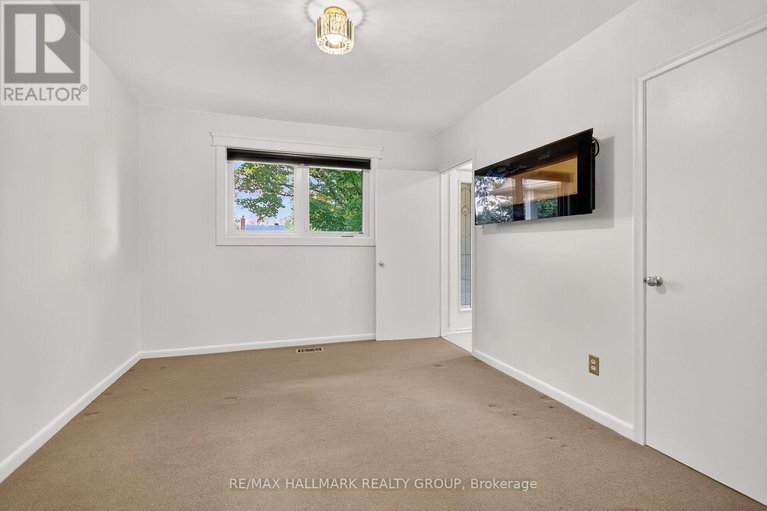 29092668/2042-tilson-street/elmvale-acres/ottawa/ontario/K1G2M7_10