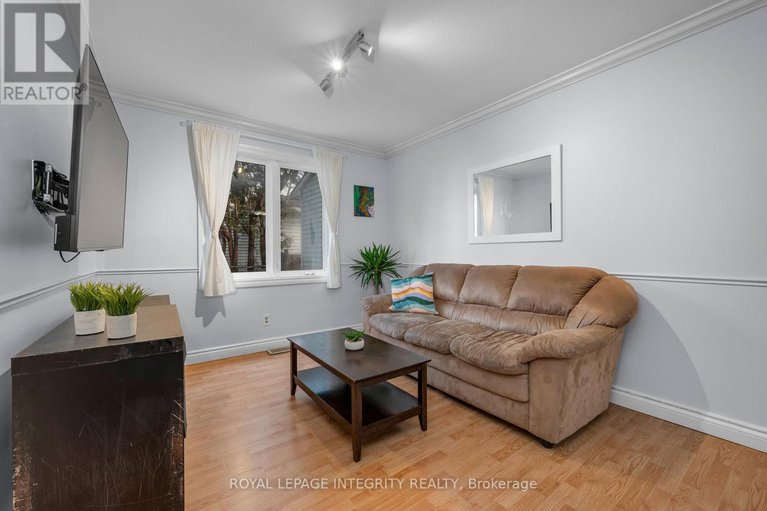 29119539/268-mceachern-crescent/bilberry-creekqueenswood-heights/ottawa/ontario/K1E3K5_9