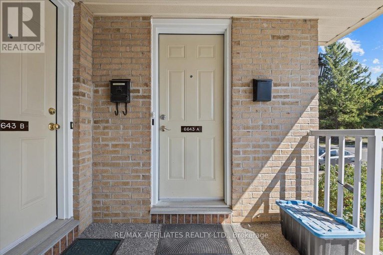28895035/a-6643-bilberry-drive/convent-glen-north/ottawa/ontario/K1C4N5_3