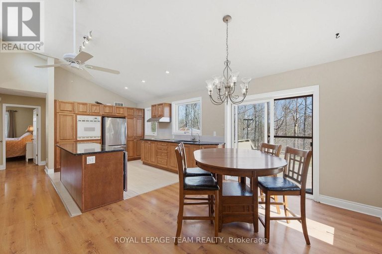 29687996/2870-old-maple-lane/dunrobin-shores/ottawa/ontario/K0A1T0_24