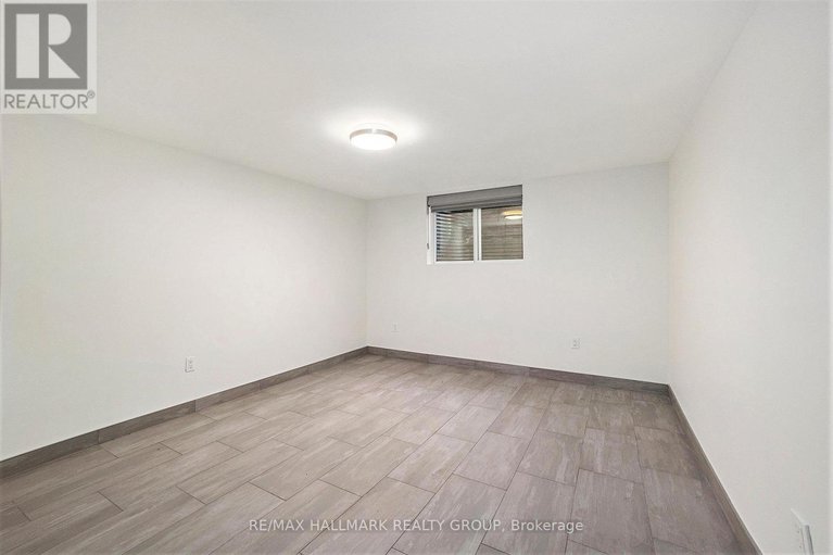 28815928/70-varley-drive/beaverbrook/ottawa/ontario/K2K1H2_28