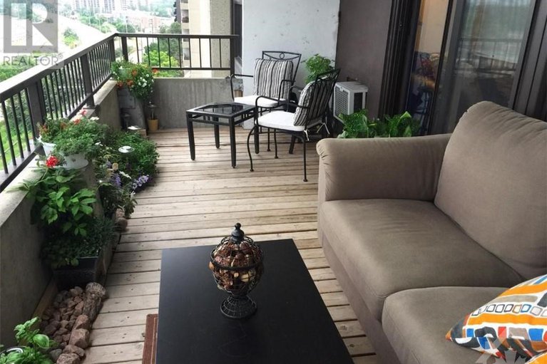28832666/1102-1785-frobisher-lane/riverview-park/ottawa/ontario/K1G3T7_19