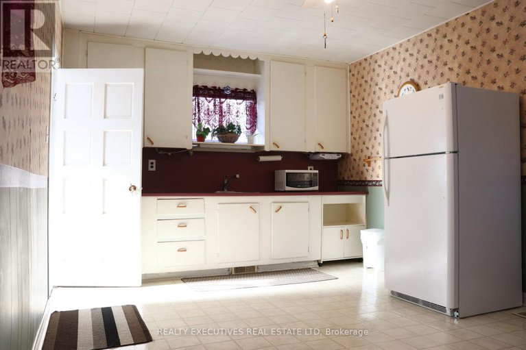 29181183/38-hummel-street/chesterville/north-dundas/ontario/K0C2K0_15