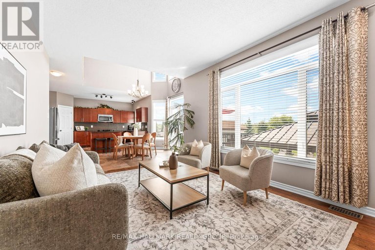 28460424/182-felicity-crescent/mer-bleuebradley-estatesanderson-park/ottawa/ontario/K1W0C2_18