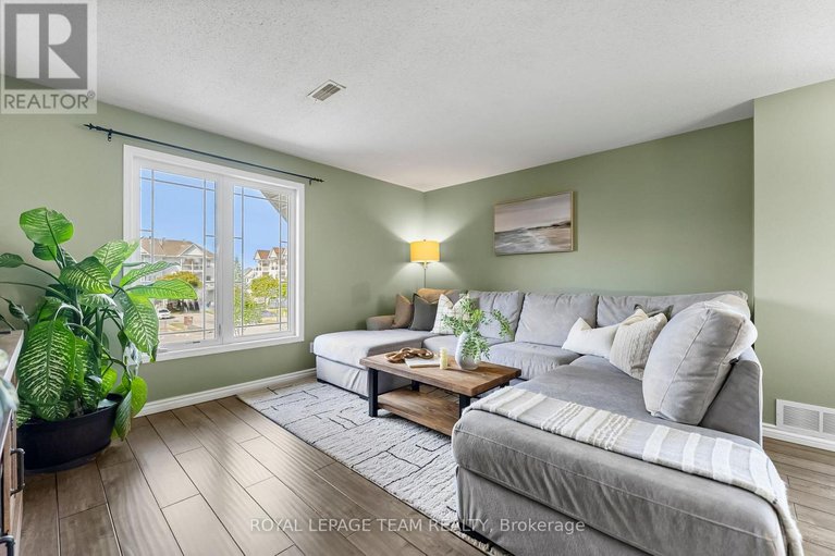 28888816/368-crownridge-drive/emerald-meadowstrailwest/ottawa/ontario/K2M3A4_9