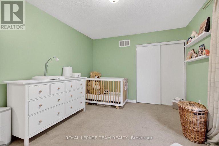 29142677/317-gallantry-way/stittsville-north/ottawa/ontario/K2S0P8_31